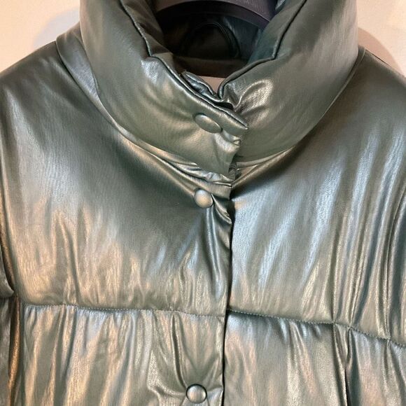 NVLT Green Vegan Leather Puffer, S/P. Beautiful! - Picture 11 of 13